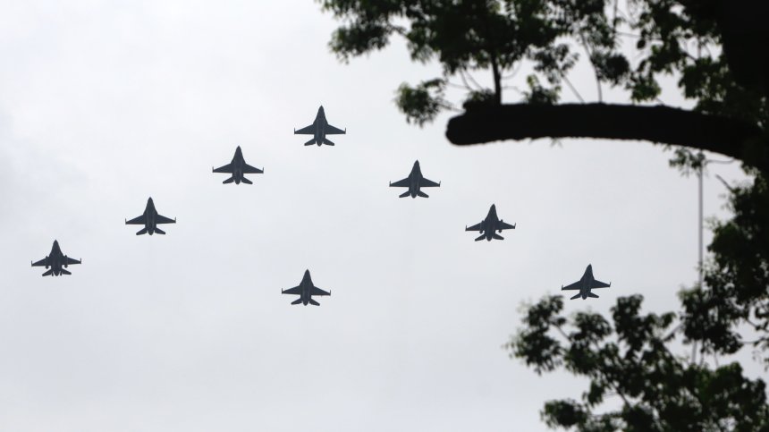 Искаме ли старите изтребители F-16 на Нидерландия? Офертата не е само към България