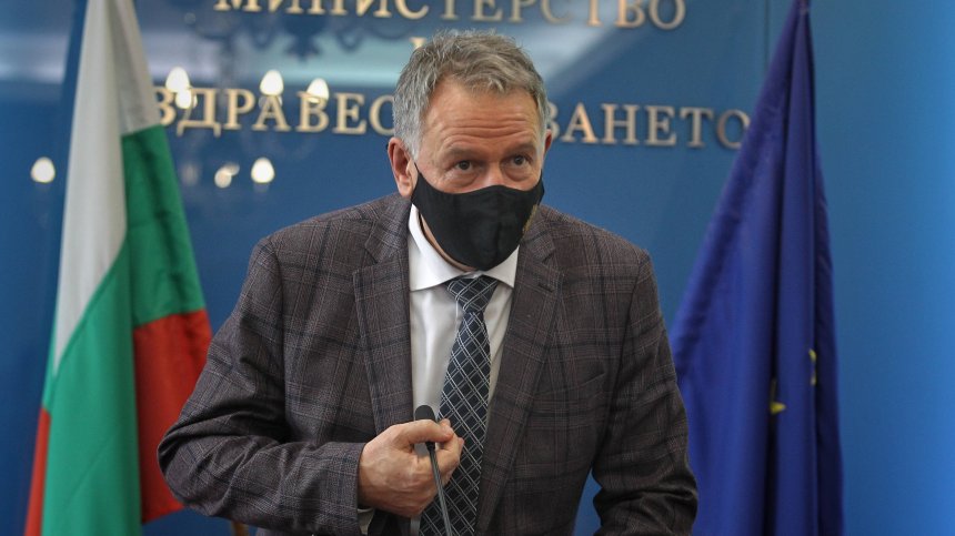 Кацаров: Тестването на малките ученици може да отпадне, решаваме до края на седмицата