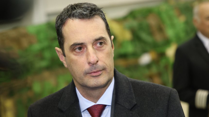 Министър Гвоздейков инспектира базата за спешна въздушна помощ в Сливен