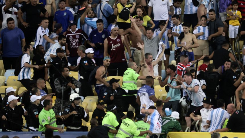 Меси след боя на Бразилия - Аржентина: Спрете агресията и репресиите срещу феновете