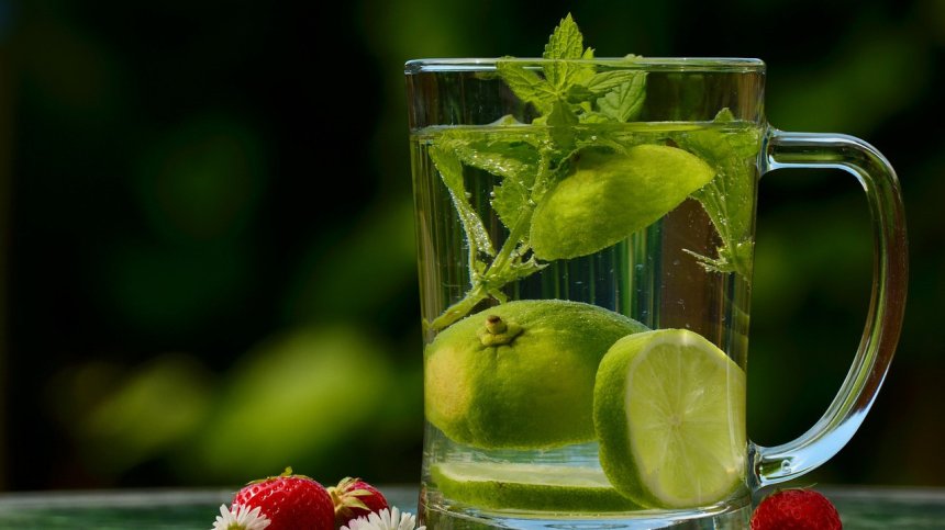 Ако сте прекалили с хапването и пийването - 5 детокс напитки за рестарт на метаболизма