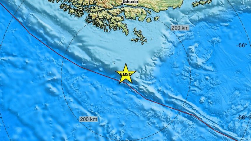 Предупреждение за цунами след мощно земетресение от 7,4 по Рихтер в протока Дрейк