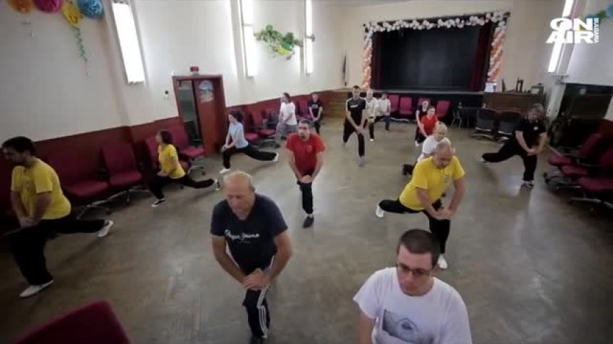 Как се практикува Тай Чи за здраве и развлечение? (Видео)