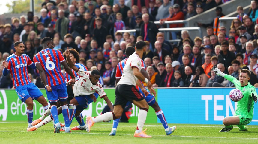 "Ливърпул" падна от "Кристъл Палас", "Манчестър Сити" разби "Бърнли" с 5:1