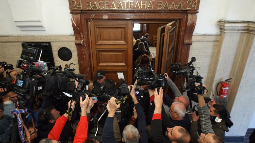 ВКС решава до 2 месеца за пускането на Полфрийман