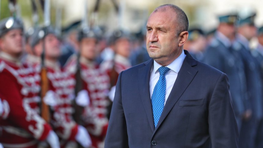 Радев: Това не е ротация, а оставка на правителството и следват консултации