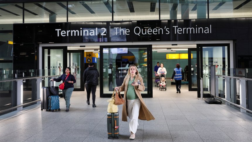 Кибертака прекъсна работата на летища в Лондон, Брюксел и Берлин