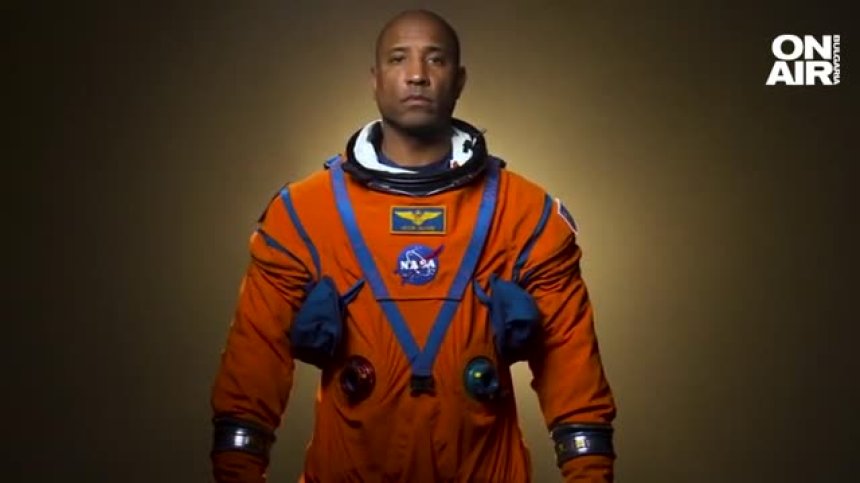 Първият полет с хора до Луната, НАСА представи екипа 