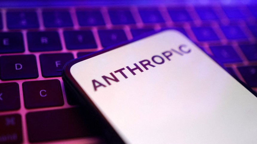 AI агент на Anthropic подаде фалшив сигнал за неразкрито убийство в САЩ