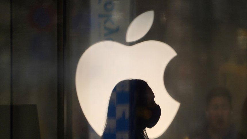 След десетилетия разследване: Регулатор глоби Apple с 1,1 млрд. евро