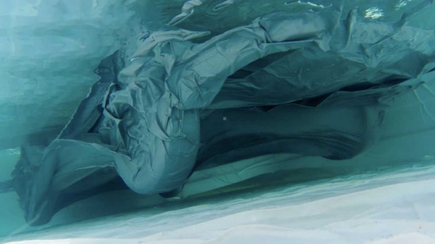 Американка изобрети спасителната жилетка за коли (+ВИДЕО)