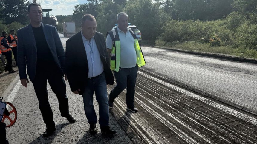 Регионалният министър инспектира ремонта на пътя на смъртта край Телиш