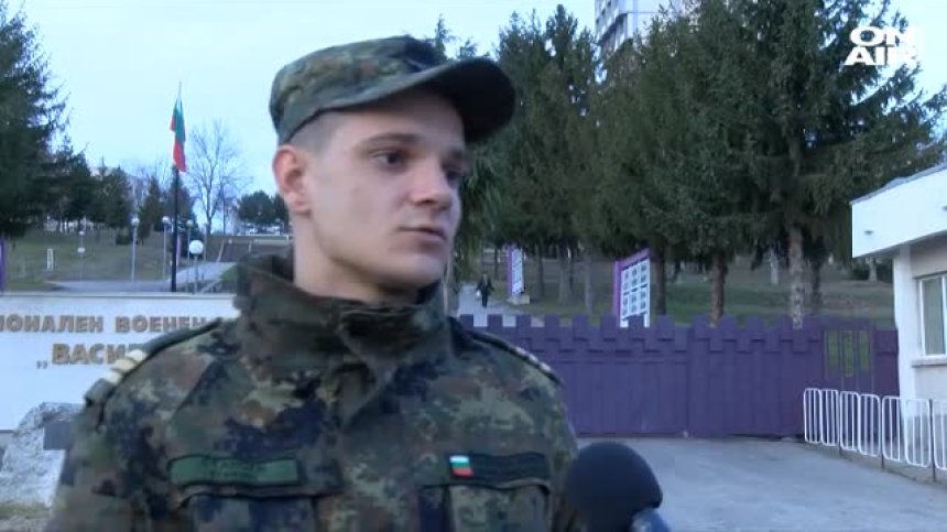 Герой: Курсант от НВУ спаси жена от горящ автомобил