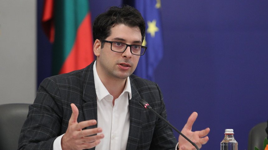 Пеканов: Социалните мрежи и улицата не са достатъчни, гражданите да бъдат част от правенето на политики