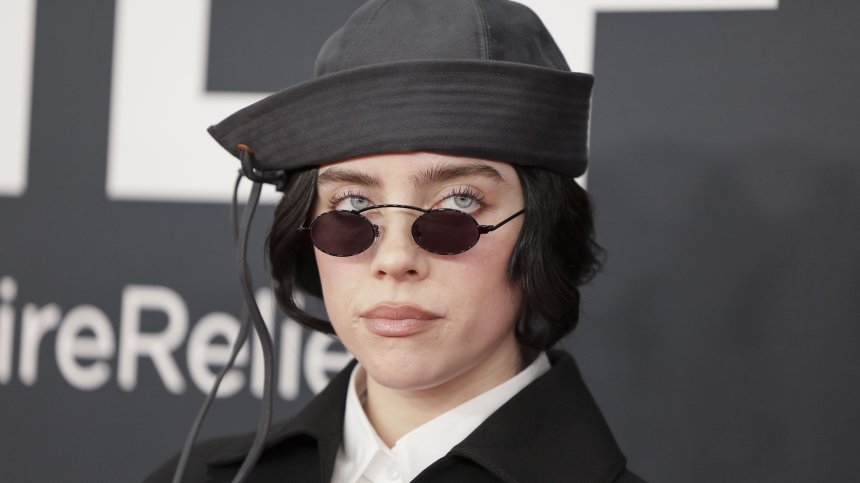 Били Айлиш обра статуетките на Американските музикални награди