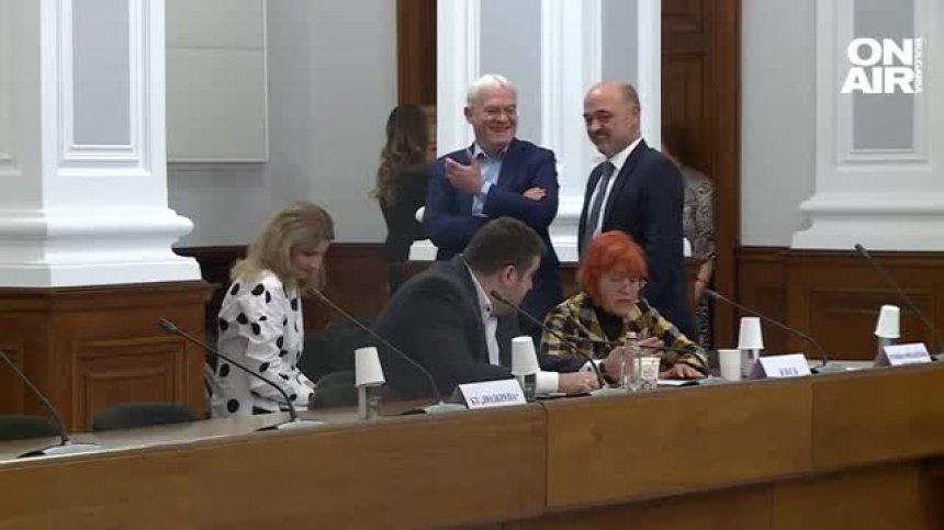 МС прие удължителен закон за бюджета, синдикатите продължават да настояват за по-високи доходи