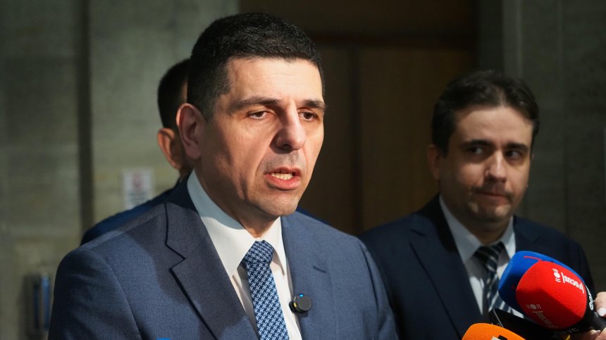 Мирчев: Митов и главният секретар се крият, защото групата от Петрохан е тренирала с полицаи