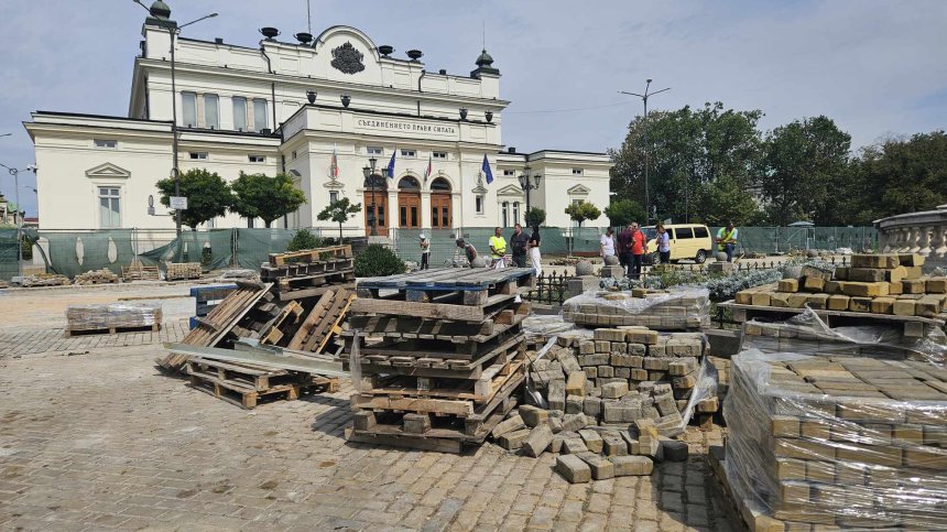 Паветата не са наредени, защото се залага на качество, готови са на 95%