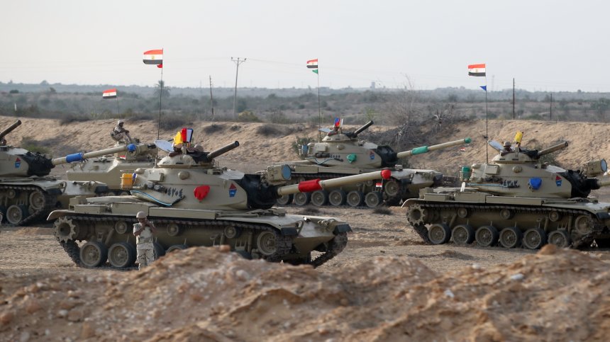 Египет разположи тежка бойна техника на границата с Ивицата Газа