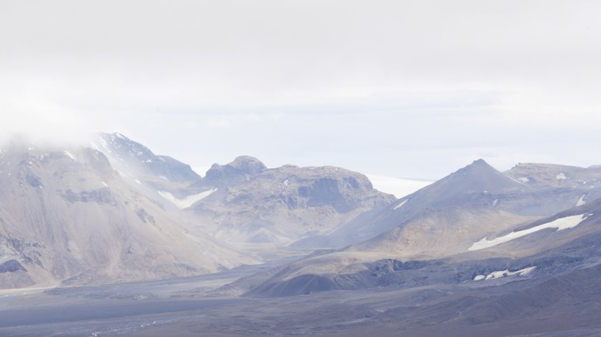 Срутване на ледена пещера в Исландия взе жертва
