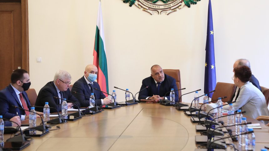 Борисов разпореди отваряне на моловете от понеделник