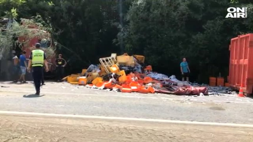 Румънски ТИР затвори временно "Прохода на Републиката"