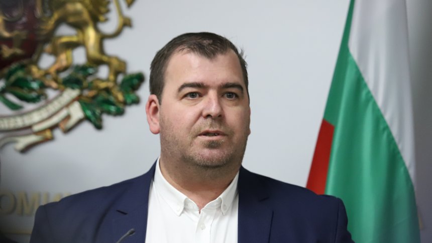 Министър Гечев: Българска продукция за 3 млрд. евро стои по складовете заради украинската