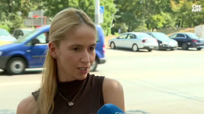 Две 10-годишни момчета са хвърляли бетонни късове по колата на Невяна Владинова