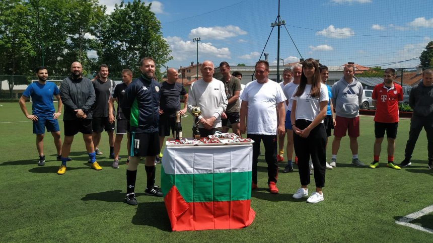"Футбол на първа линия": Медици от "Св. Анна" и БЛС играха в турнир за здраве