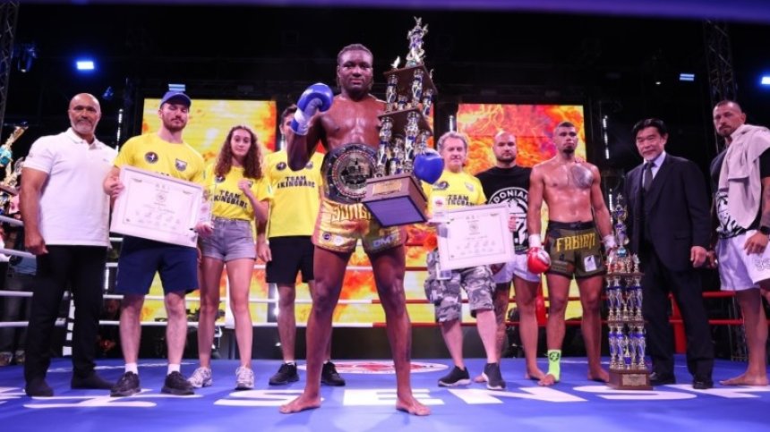 С нокаут във финала Джошуа Акингбаде стана шампион на SENSHI 32 Grand Prix