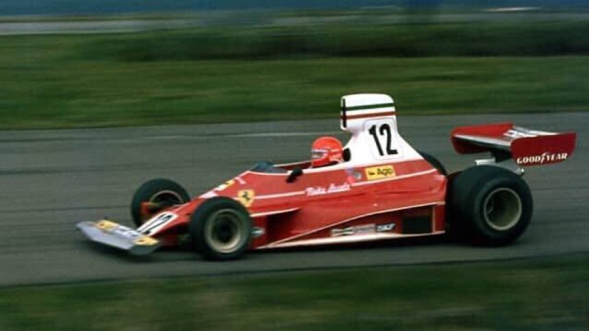 Дават на търг шампионско Ferrari на Лауда