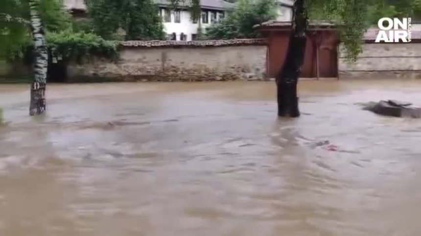 Копривщица се възстановява след наводнението, няма бедстващи хора