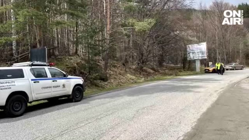 Цивилни полицаи проверявали коли и багажници след взрива пред кортежа на Гешев