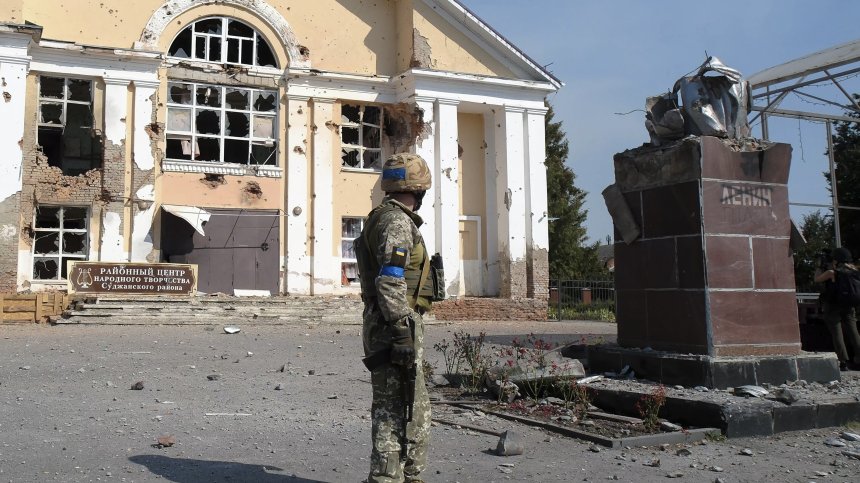 Докато в Курск воюват, цивилните масово се ваксинират и гласуват за Владимир Путин