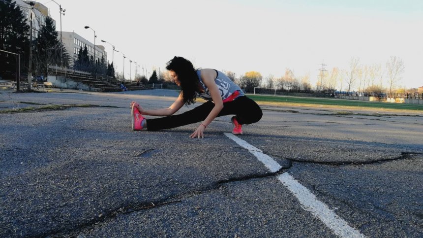 Водещата на Boec.bg Десислава Джерманска тича в подкрепа на хората с гръбначни увреждания