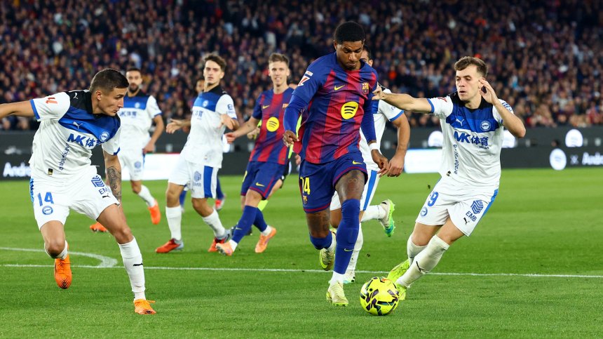 "Барселона" надви "Алавес" с обрат на "Ноу Камп"