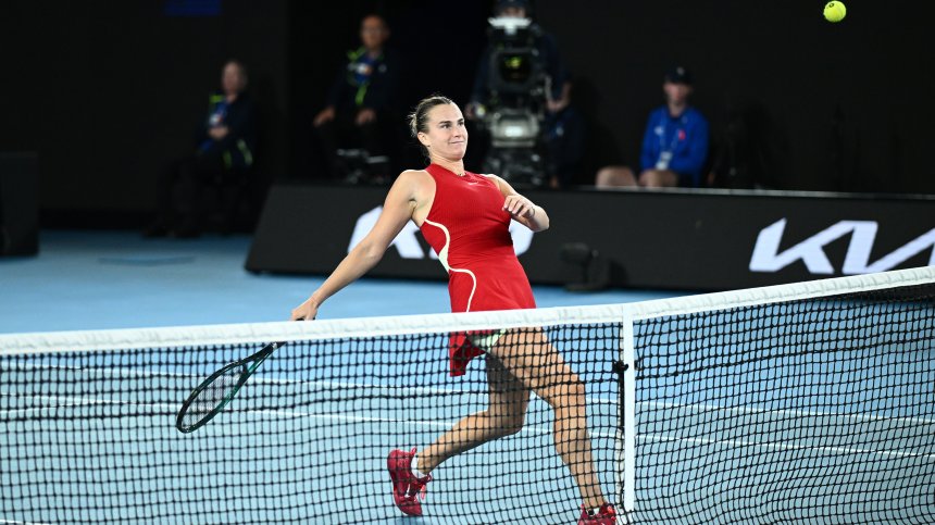 Сабаленка пречупи Гоф, за да се класира на финал на Australian Open