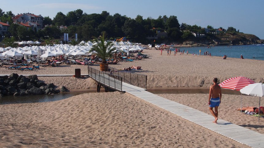 Софиянец се удави пред очите на жена си на централния плаж в Лозенец