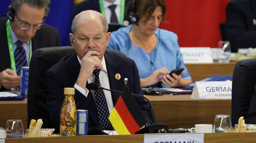 Падна правителството на Олаф Шолц в Германия