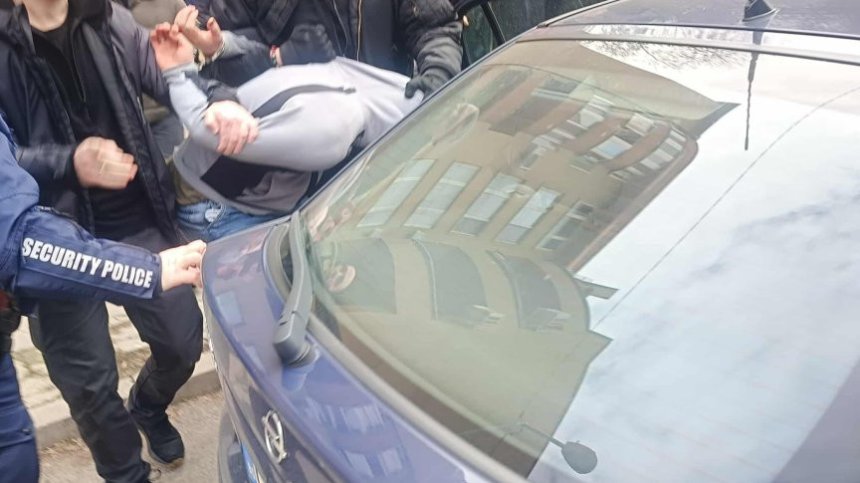 Бащата убиец от "Подуяне" остава в ареста