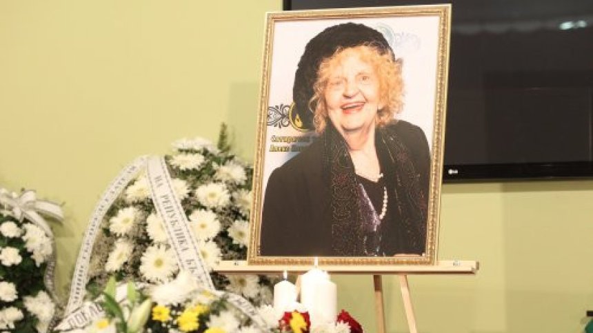 Сбогом, Татяна: Близки и колеги с цветя и силни слова за покойната актриса