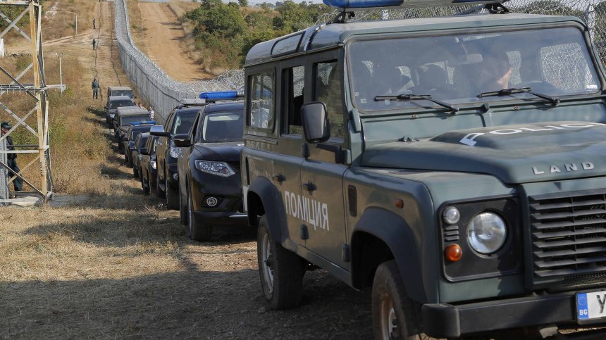 Турция иска екстрадицията на 4-ма български експолицаи, търсят ги с червена бюлетина