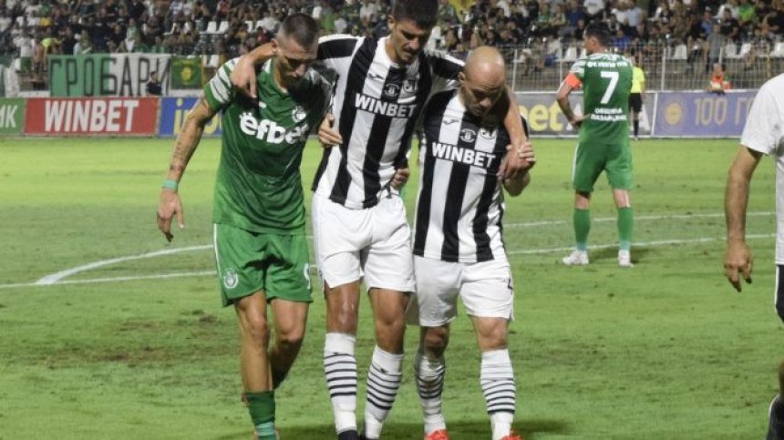 Защитник на "Локомотив" (Пловдив) ще бъде аут от терените до март месец