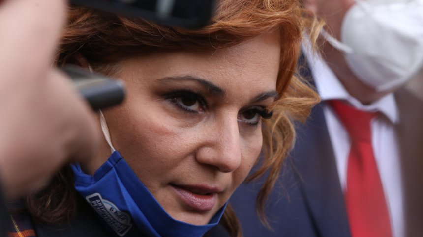 Оправдаха проф. Асена Сербезова по обвинението за всяване на паника