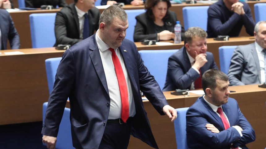 Пеевски: Споразумението между ГЕРБ и ПП е ясно, Денков става образователен министър