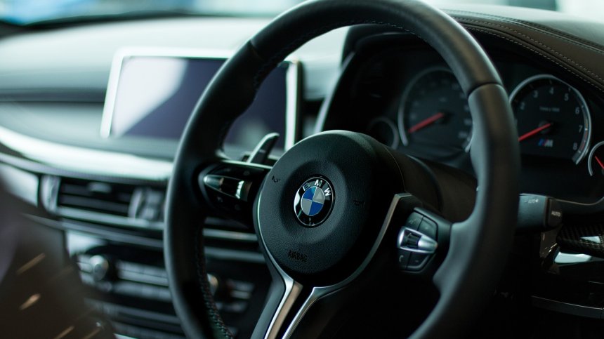 BMW ще започне серийно производство на уникални коли-хамелеони