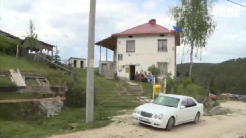 Кметът на Медени поляни спирал тока на "неправилно гласували" ?