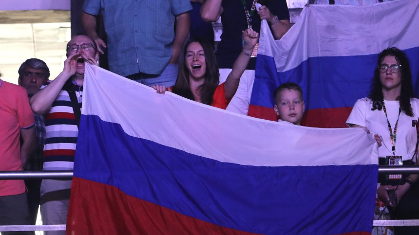 МОК: Русия ще играе под неутрален флаг на зимната Олимпиада