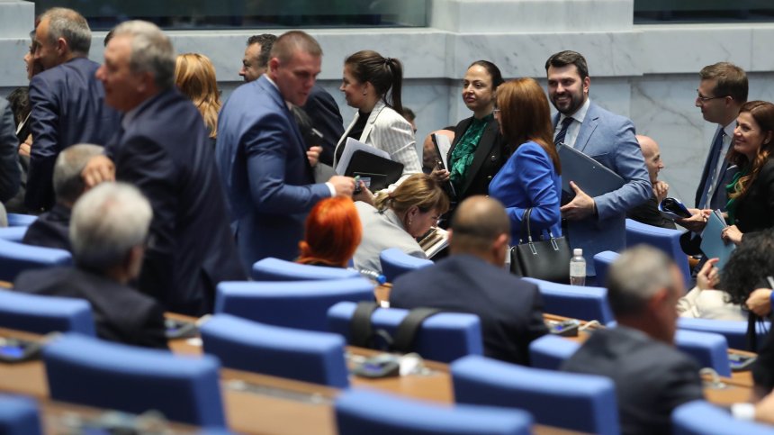 След грозни дебати в парламента: Комисия ще се грижи за правата на психично болните