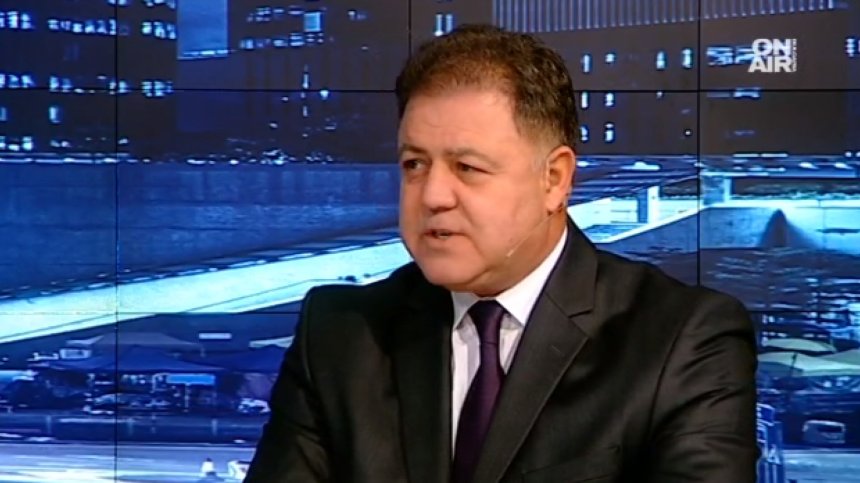 Президентът трябва да се съобразява с решенията на НС, отбеляза бивш министър